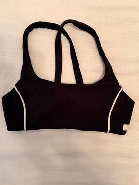 Vuori Black Women's Sports Bra with White Piping